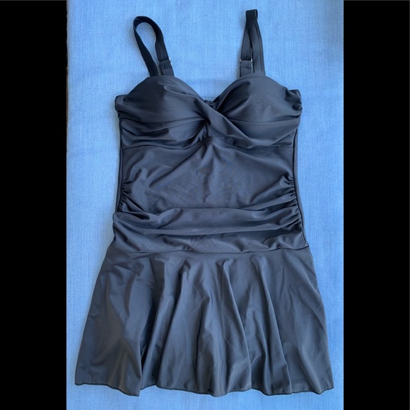 COSKAKA Women's One Piece Skirt Swimsuit - Picture 4 of 12